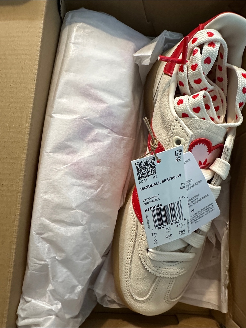 adidas Handball Spezial W Sneakers - Cream & Red Heart Accents